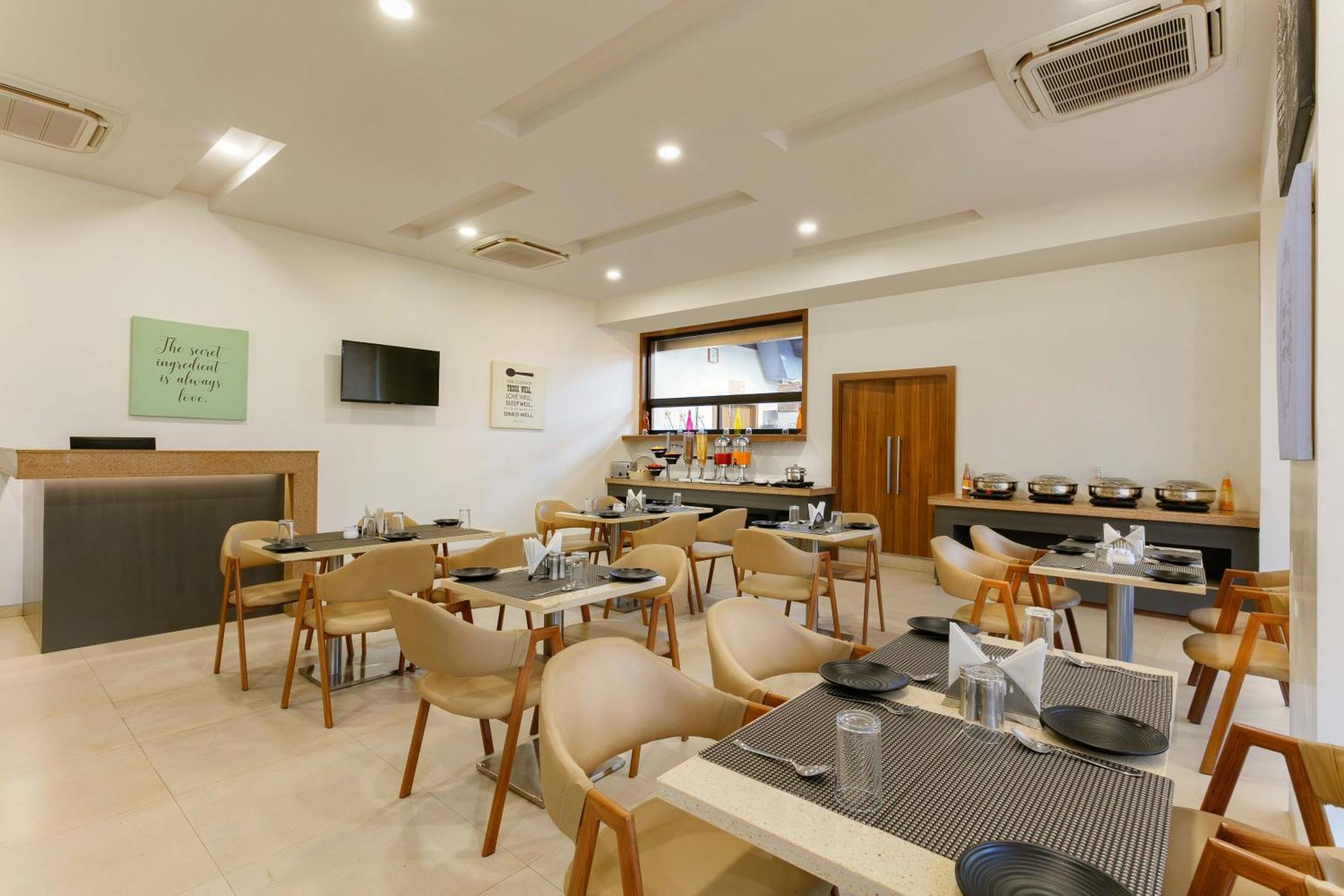 Aurangabad Hotel Exterior photo